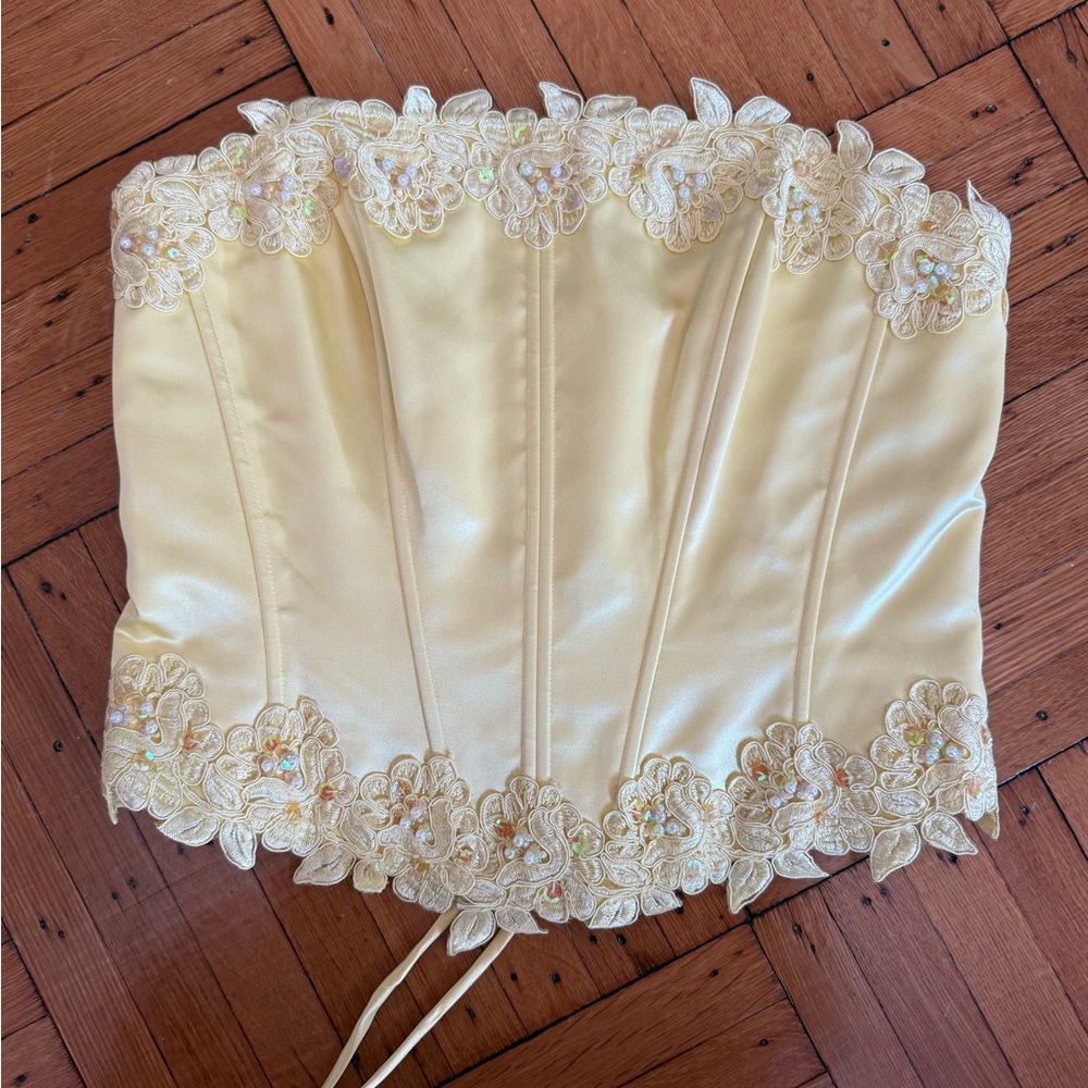 NWOT Vintage Yellow Lace Trim Corset Top